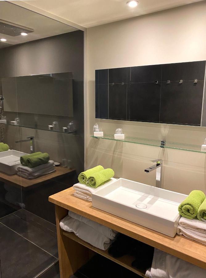 Hotel Wellness Eau De Roche Durbuy Eksteriør bilde