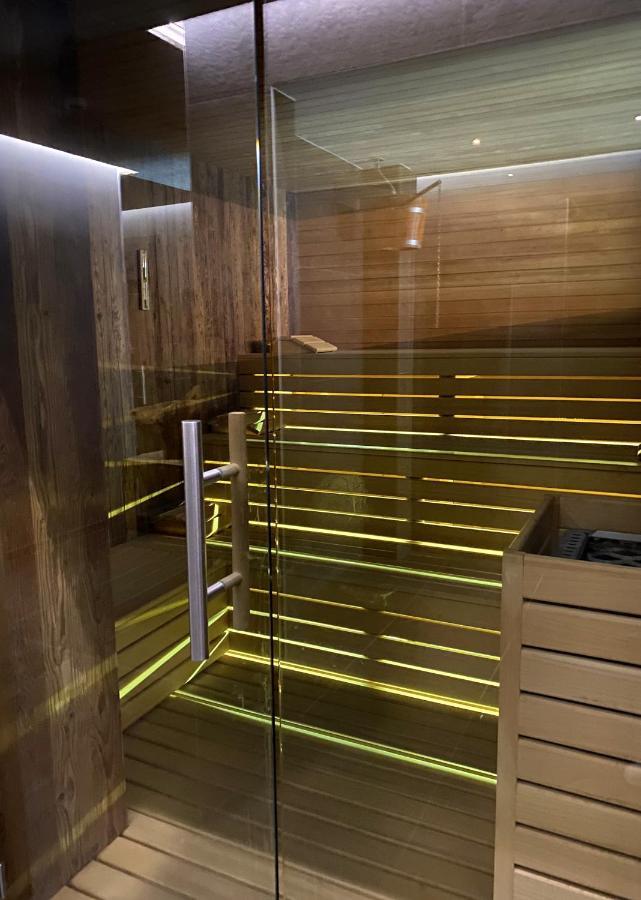 Hotel Wellness Eau De Roche Durbuy Eksteriør bilde
